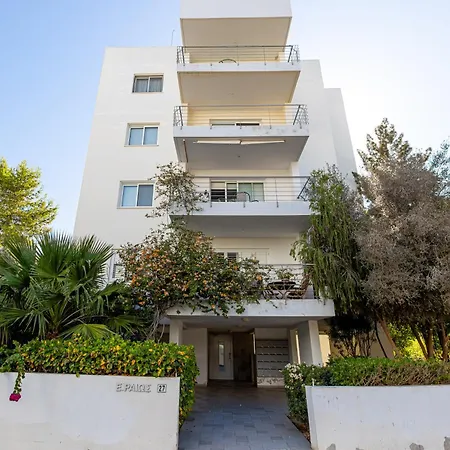 Cosy At Lykavitos Apartment Nicosia